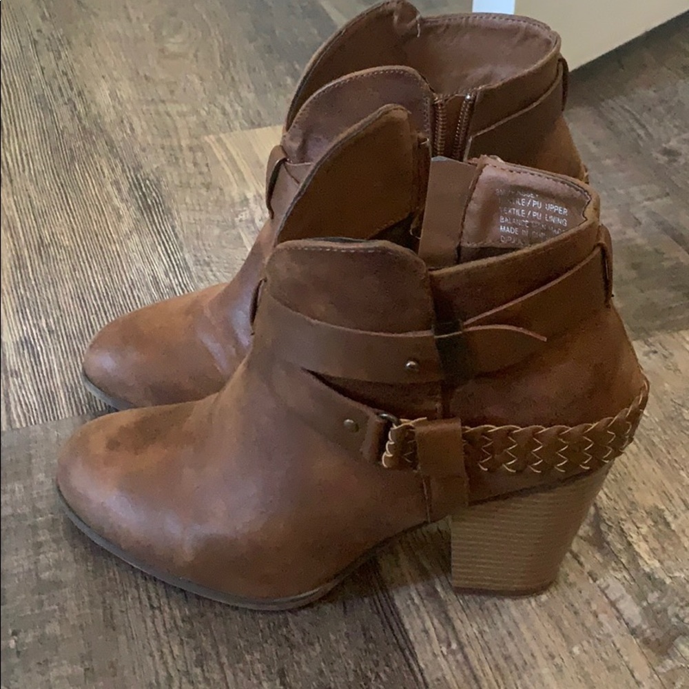 XOXO Tan Booties